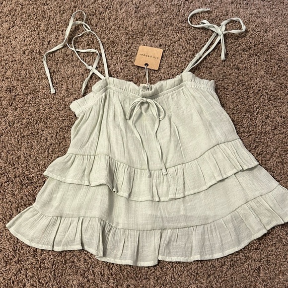 Blu Pepper Tops - 🌷 💠NWT Lidingö Ruffled Tiered Top